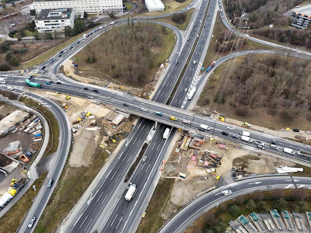 Crissier, le 07 février 2024, Lausanne-Morges reste assoiffée de bureaux. Le télétravail n’entame pas le besoin de surfaces d’activité, selon une étude mandatée par le Canton. Pour absorber la croissance d'emplois annoncée, les projets de construction se concentreront en particulier dans l’Ouest lausannois et à Morges. Ici, le bâtiment Millenium prisé pour ses surfaces de bureaux. ©Florian Cella/24H