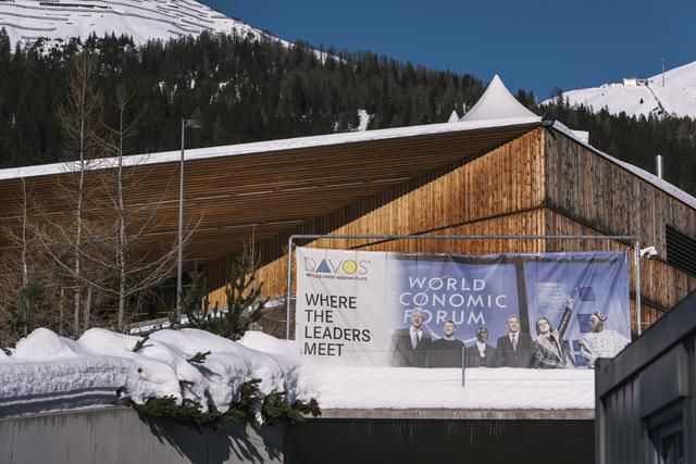 Comme beaucoup d’événements avant lui, le WEF de Davos est lui aussi frappé par la crise sanitaire. 