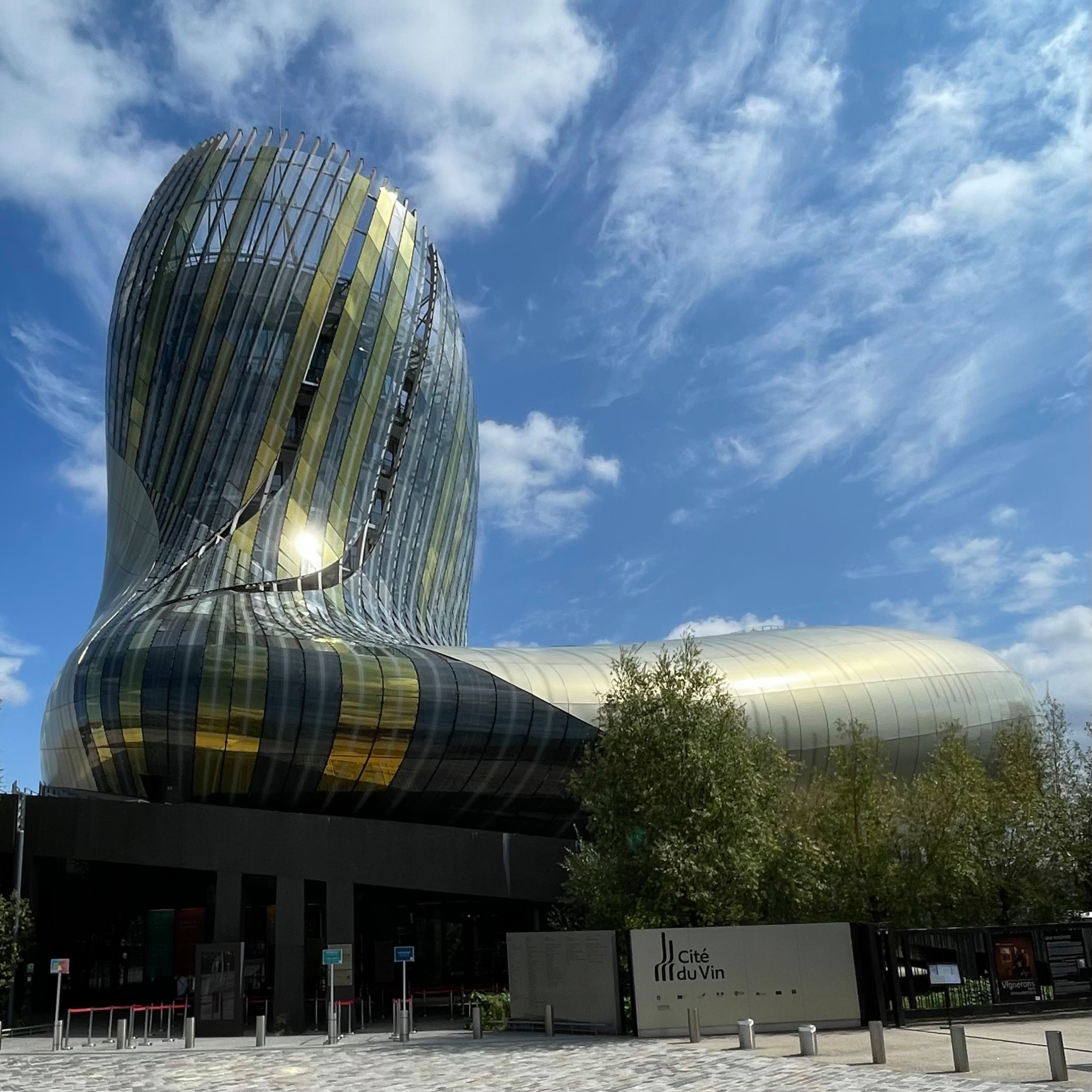 La Cité du vin, l’un des emblèmes de la mutation architecturale de Bordeaux.