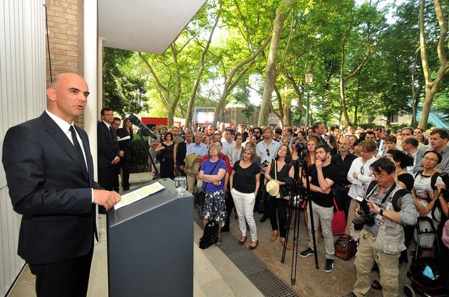 Alain Berset a inauguré le pavillon suisse à l'ouverture de la Biennale d'architecture de Venise.