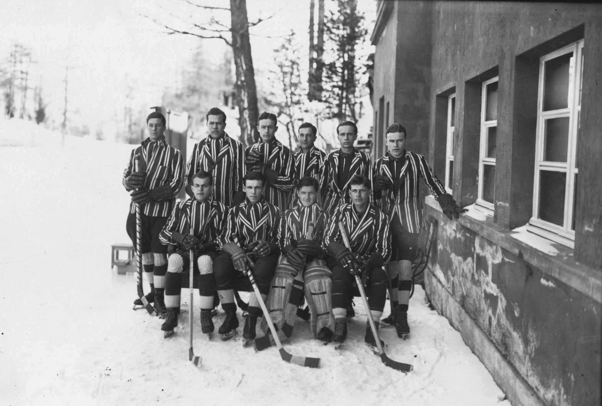 Britische Pioniere auf Eis: Sherlock Holmes, Spazierstöcke und gefrorener Pferdekot: So kam das Eishockey in die Schweiz