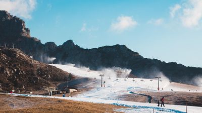 L'éternel débat sur la fin du ski dans les Alpes