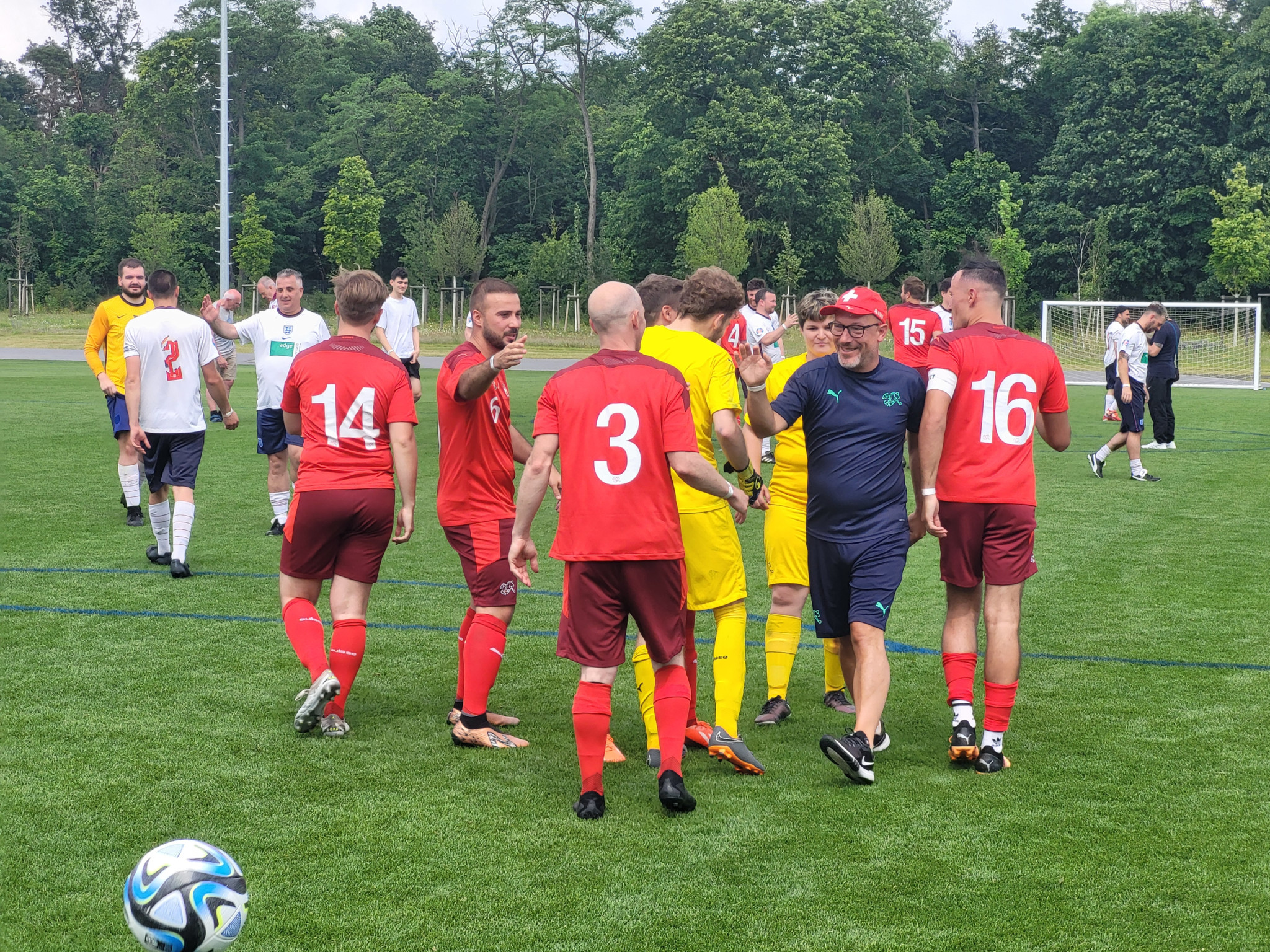 Il a fallu plus d’une vingtaine de tirs au but pour pouvoir l’affirmer, mais la Suisse peut le faire: ses fans ne sont pas les pires de l’Euro.