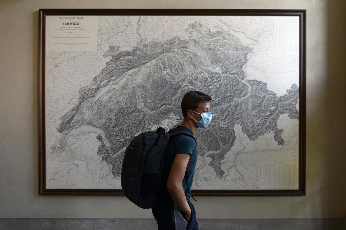 Bisher galt die Maskenpflicht im Kanton Bern erst ab Sekundarstufe I. Das änderst sich ab dem 10. Februar. 