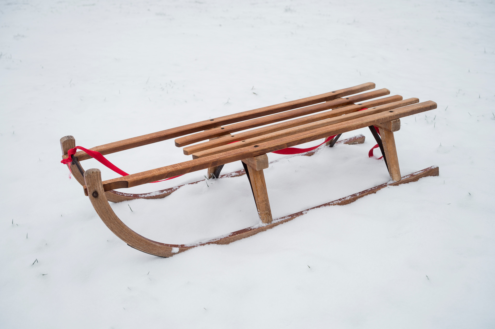 Five die in Alps accidents