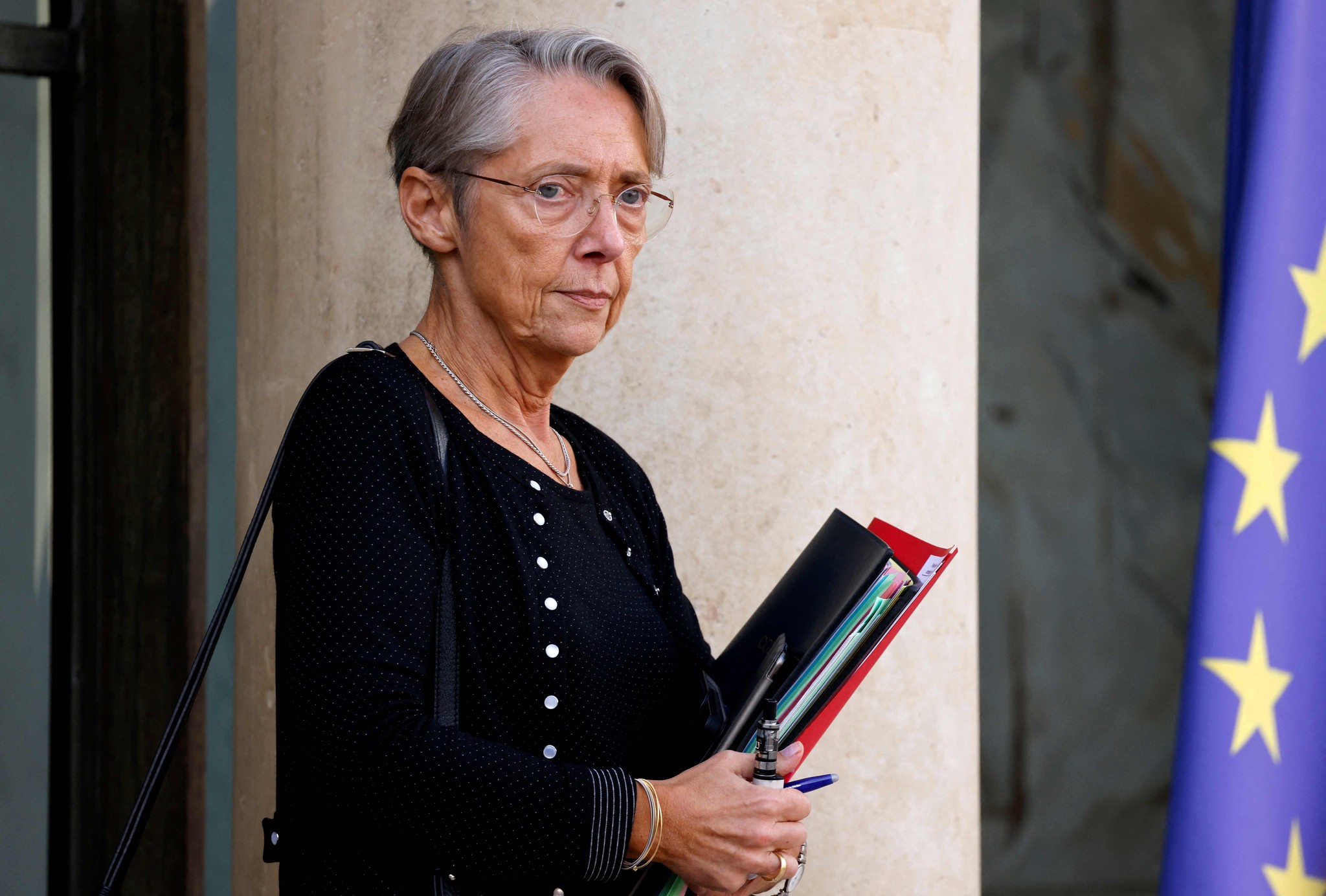 Elisabeth Borne verra son gouvernement attaqué par deux motions de censure, mais vu les divisions de l’opposition, aucune des deux n’a une chance d’aboutir.
