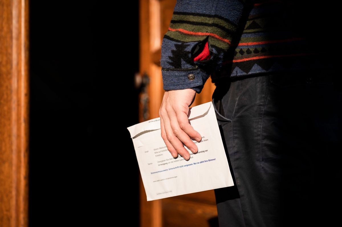 Heute entscheidet das Stimmvolk vom Zürichsee über rund ein Dutzend kommunale Vorlagen.