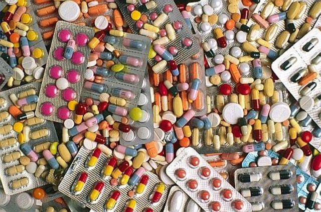 Le marché des médicaments en léger recul en 2013
