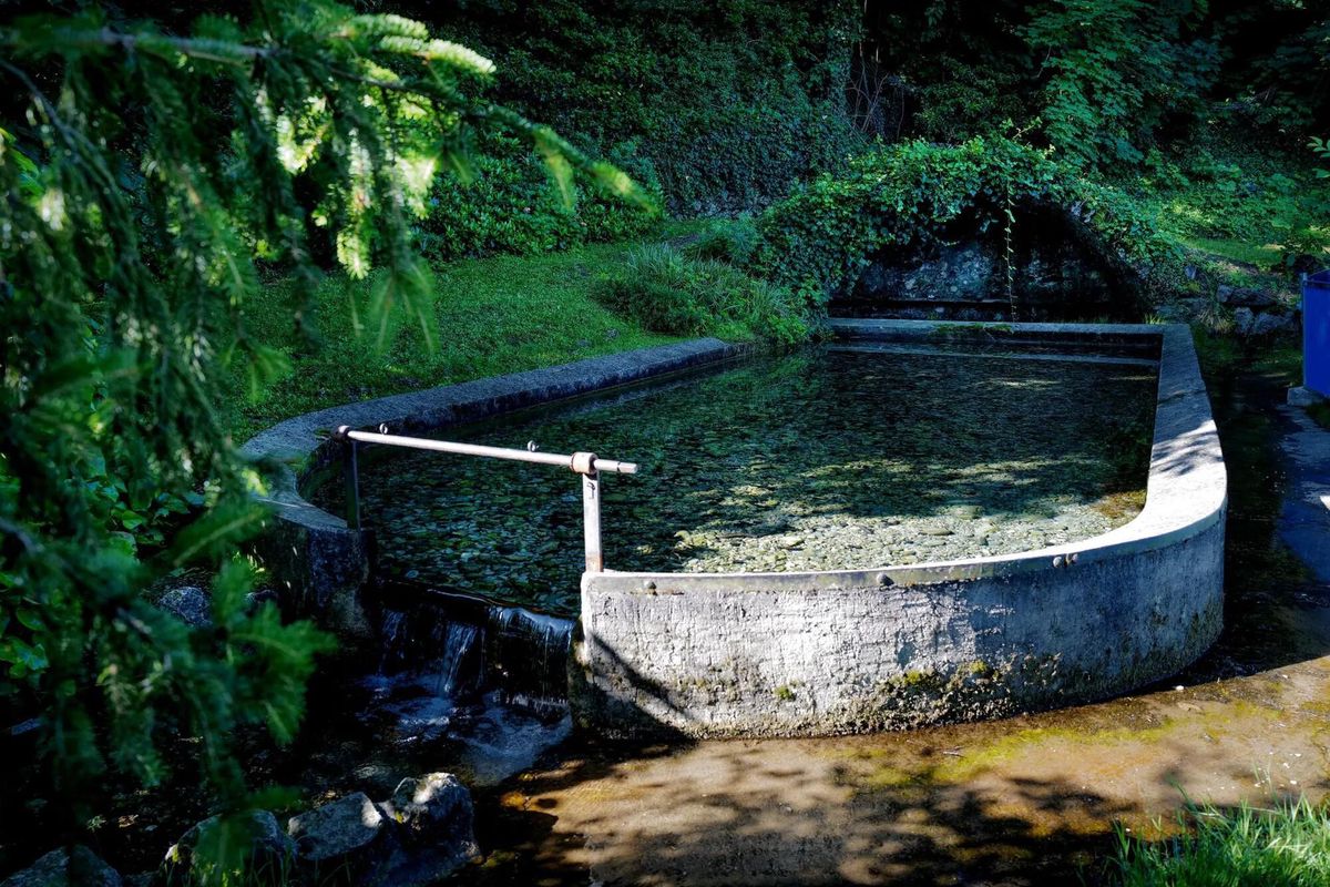 La Fontaine de César, un site veyrite en terres françaises