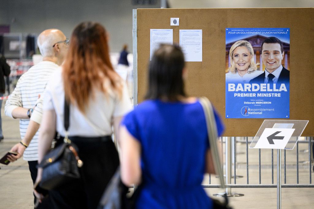 Le RN largement en tête avant un second tour décisif