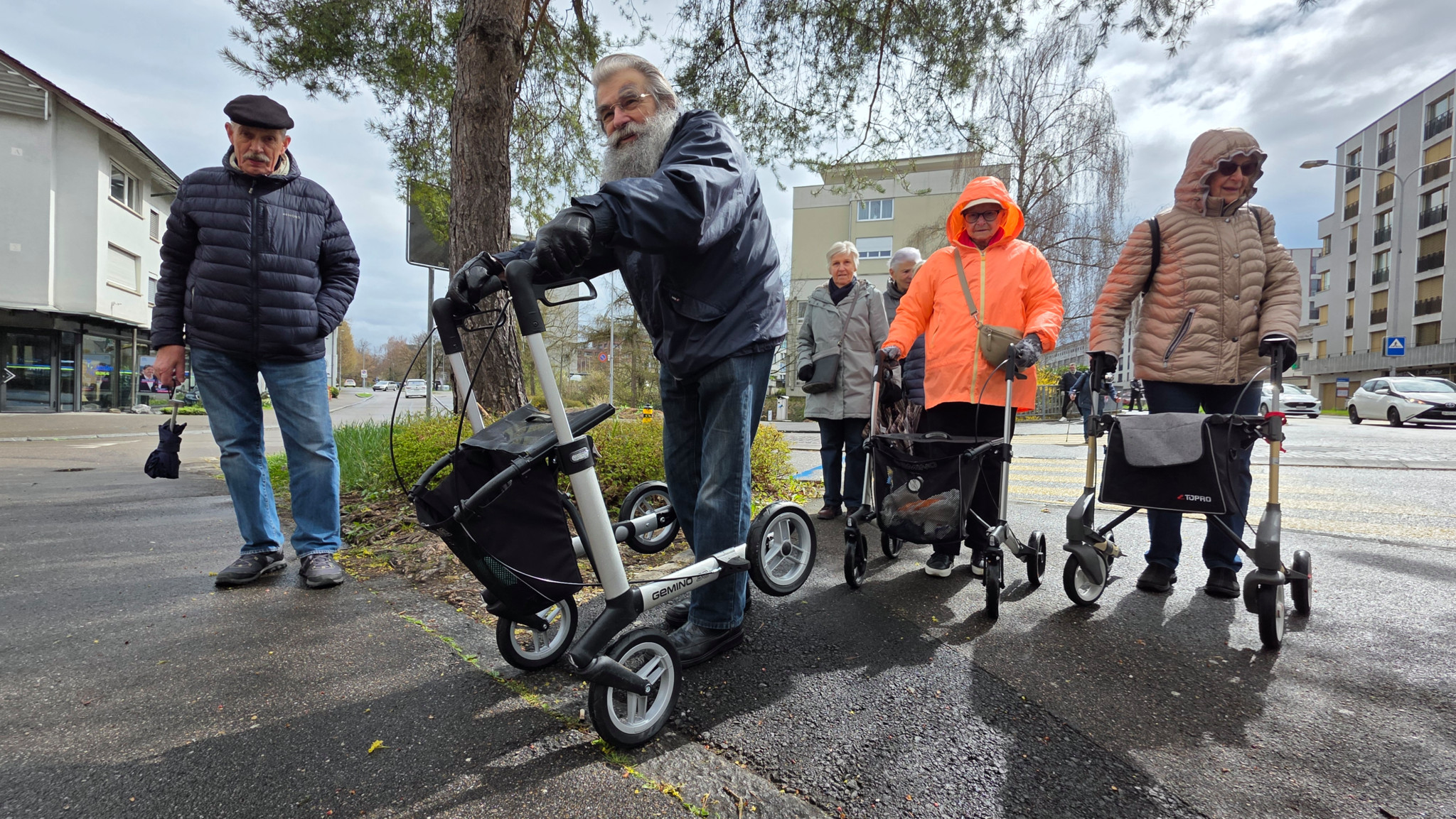 Gefahren auf Fusswegen in Kloten: Hier lauern die grössten Stolperfallen