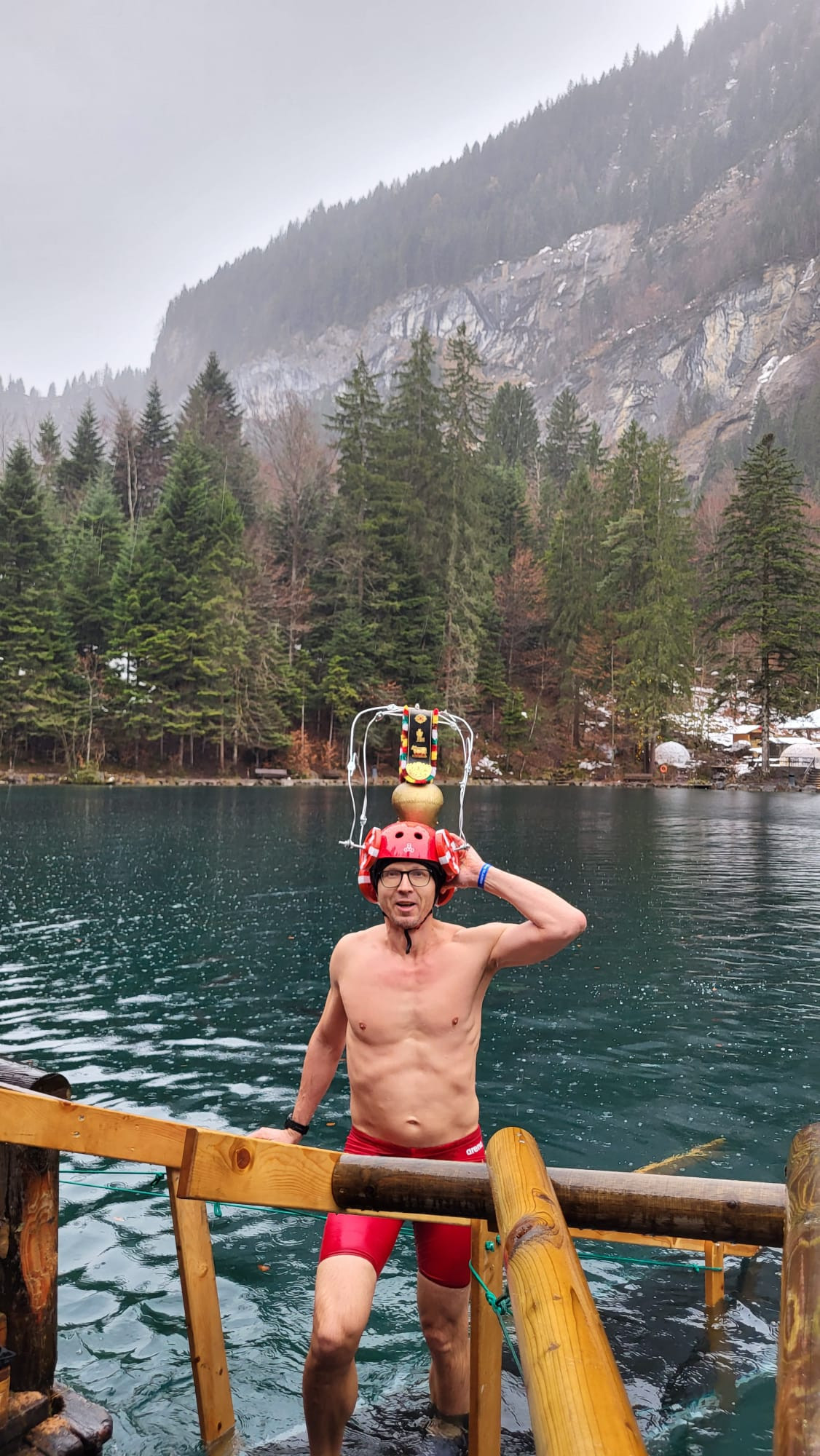 Ausgefallenes Hobby: Mit Glocken fuhr er schon Hunderte Kilometer Ski – nun will er bimmelnd Berge erklimmen