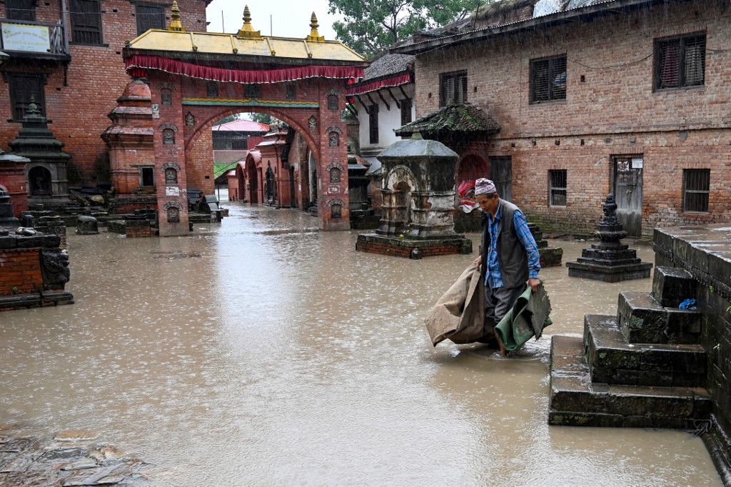N pal Des Inondations Font Au Moins 14 Morts n-pal-des-inondations-font-au-moins-14-morts
