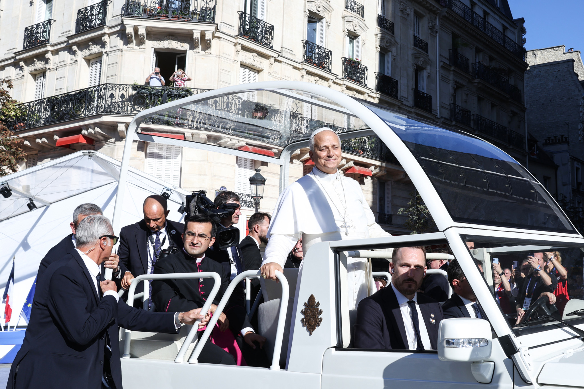 En images: De l’Élysée à Notre-Dame, Léon XIV a marqué les esprits à Paris