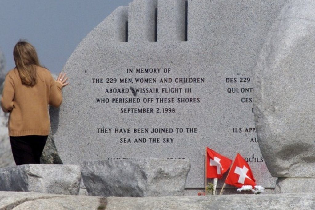 Cérémonie pour le 20e anniversaire du crash du SR-111