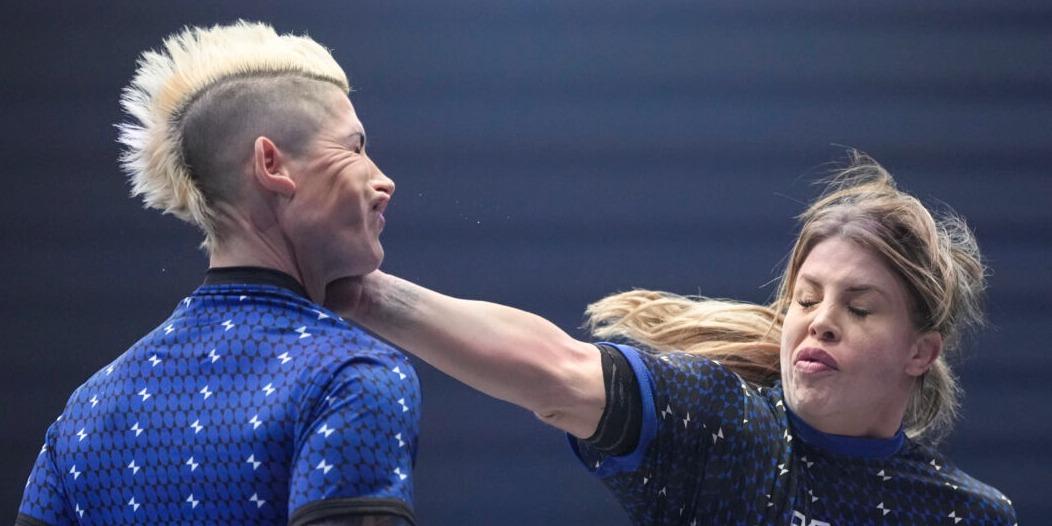 Kortney Olson und Sheena Bathory im Duell.