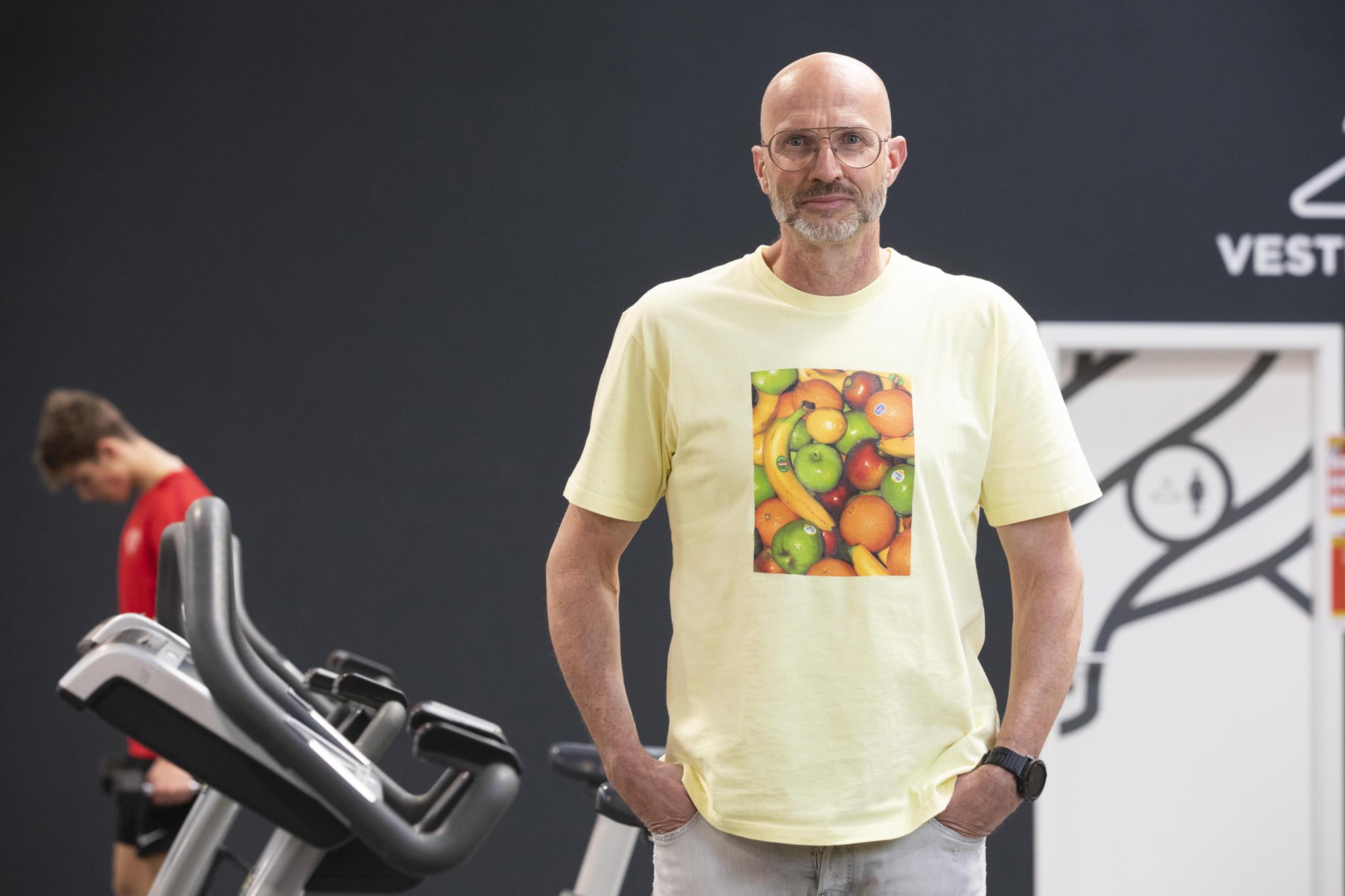Olivier Bourquin dans la salle du MotionLab du Mont-sur-Lausanne, où il consulte.