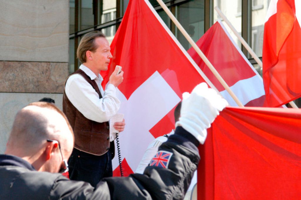 Un Suisse mobilise des néonazis en Allemagne