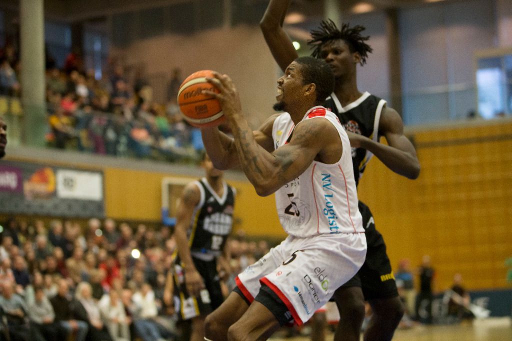 Les Lions de Genève s'offrent Union Neuchâtel avec la manière