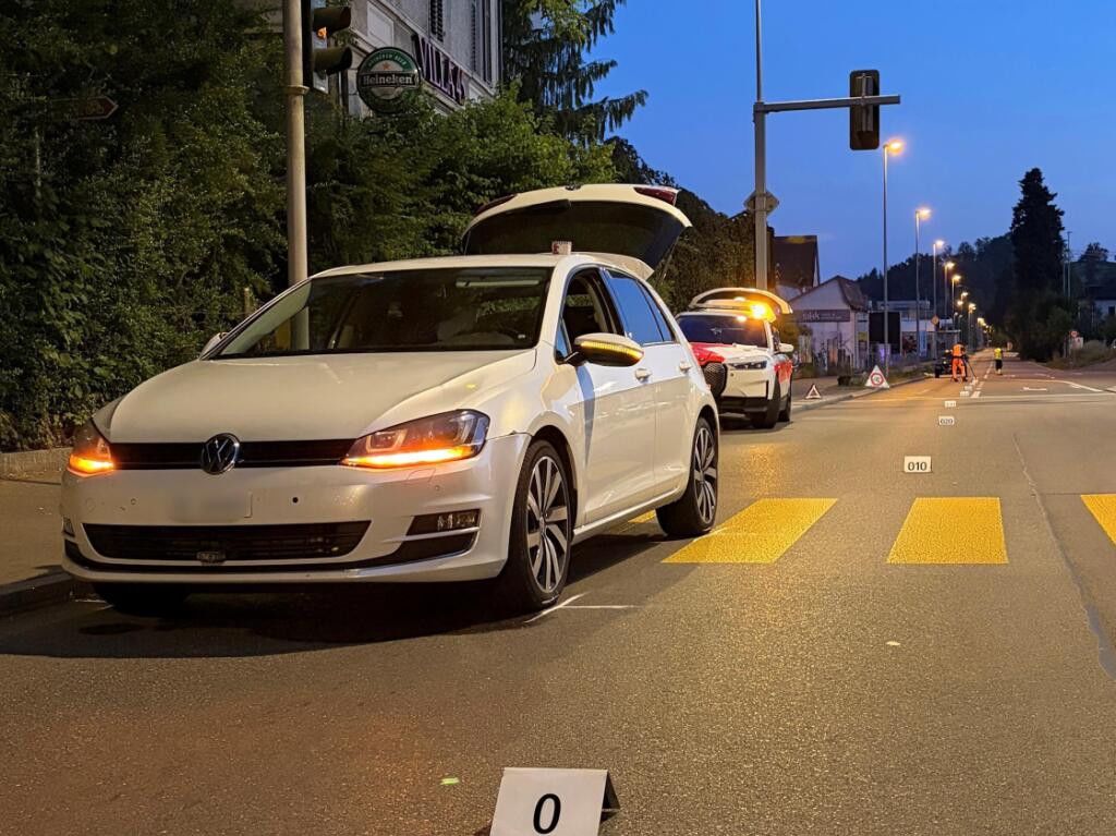 Unfall-in-Wetzikon-Autofahrer-erfasst-Fussg-nger-auf-Z-rcherstrasse-Mann-im-Spital