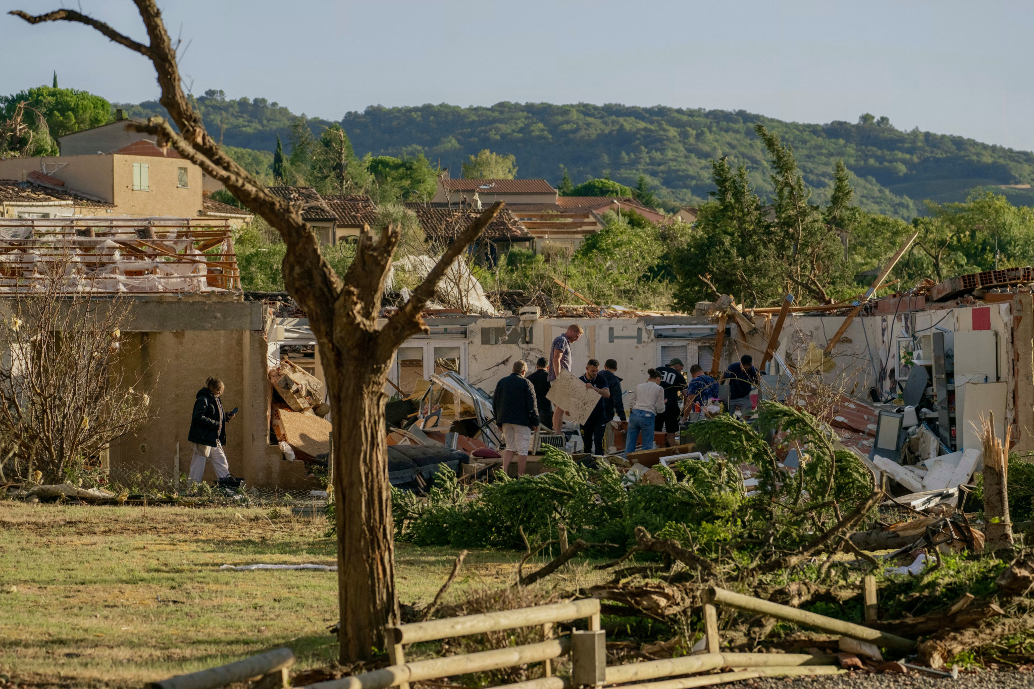 Intempéries en France: Une tornade ravage un village de l’Aude et blesse 41 personnes