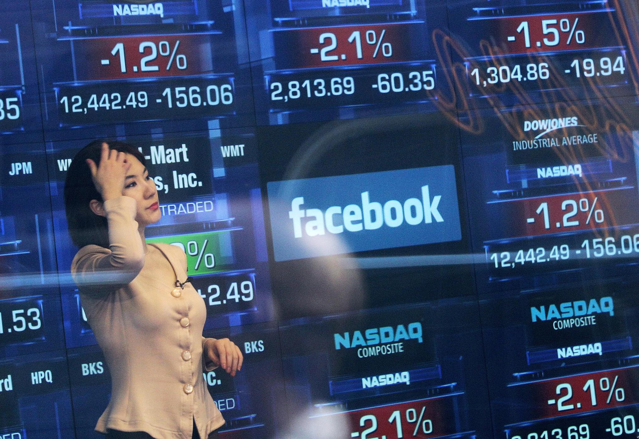 1: Facebook; 16 milliards de dollars. C'était LE record pour une IPO de la tech jusqu'à Alibaba: le réseau social planétaire conçu et dirigé par Mark Zuckerberg est entré en bourse en 2012. En s'appuyant sur son milliard d'utilisateurs et sur un modèle alliant produits gratuits et publicité, tout en rachetant des sociétés placées sur d'autres créneaux (WhatsApp, Oculus Rift), Facebook a réussi son pari et est désormais valorisé autour de 199 milliards de dollars.