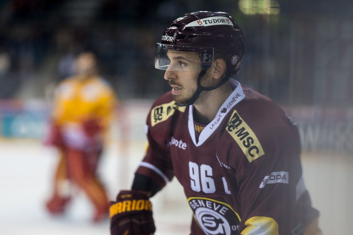 Noah Rod (GSHC), pendant le match entre le Geneve-Servette Hockey Club et les SCL Tigers comptant pour le championnat de National League, le vendredi 20 octobre 2023 a la Patinoire des Vernets, a Geneve (Bastien Gallay / GallayPhoto)