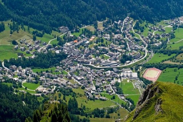 Loèche-les-Bains, vu du ciel.