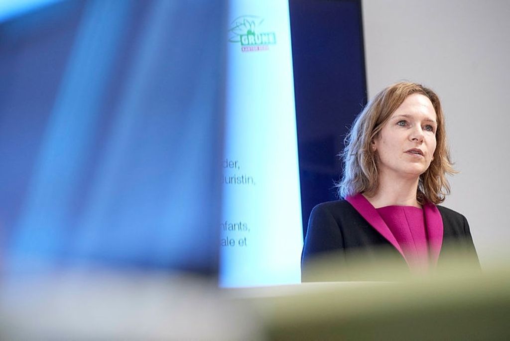 Wählbar: Evi räumt auf | Der Bund