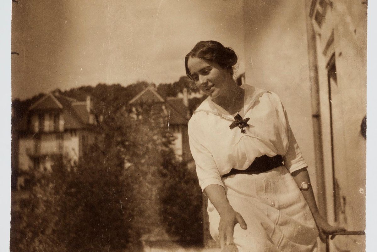 Monique Saint-Hélier