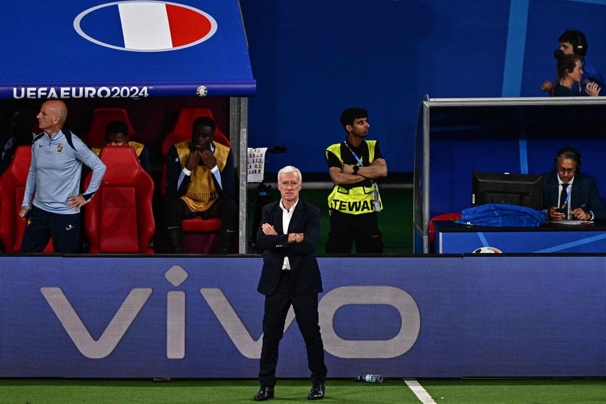 France's head coach Didier Deschamps watches the UEFA Euro 2024 Group D football match between the Netherlands and France at the Leipzig Stadium in Leipzig on June 21, 2024. (Photo by GABRIEL BOUYS / AFP)