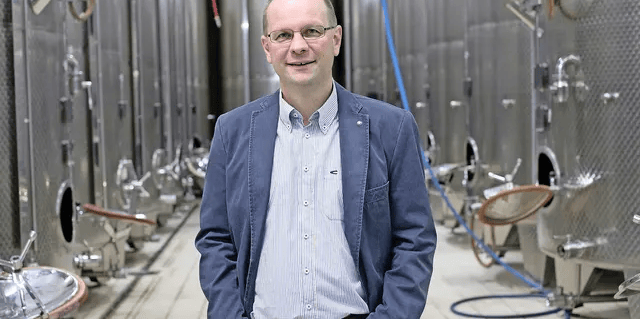 Walliser-Justiz-Morettis-Buchhalter-mitten-im-Weinskandal