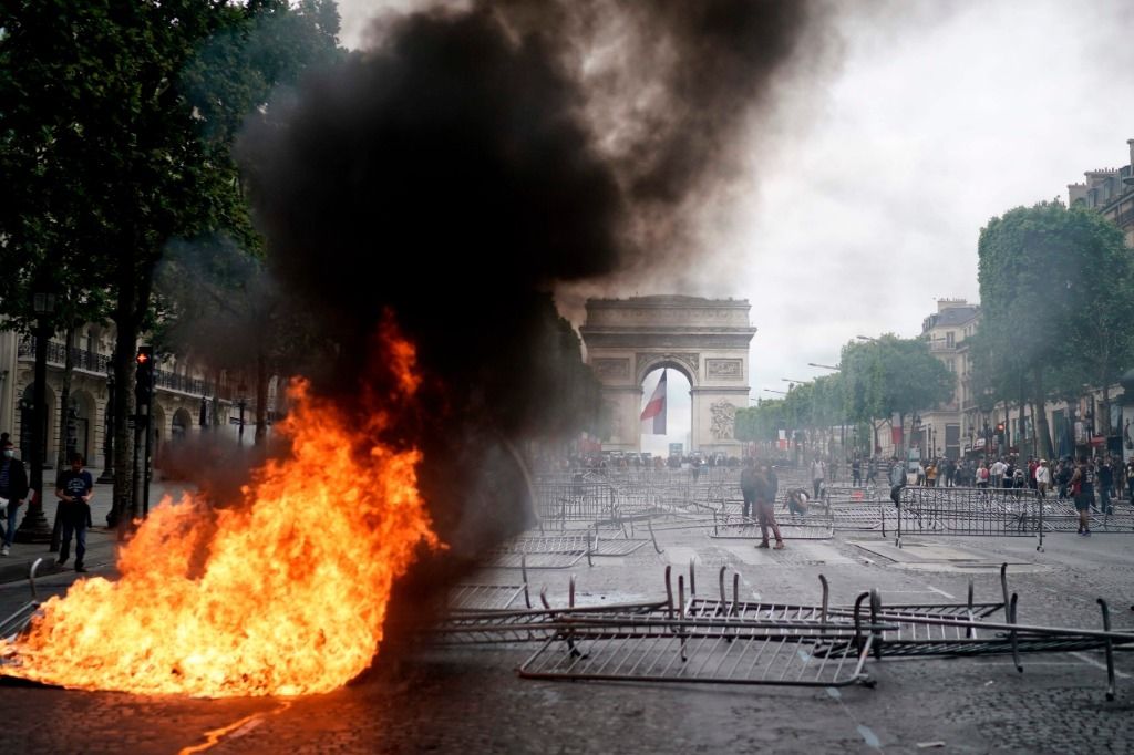 14 juillet: les «gilets jaunes» gâchent le défilé