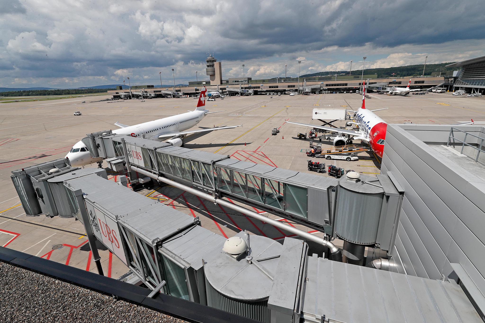 Der vergangene Oktober brachte im Vergleich zum Oktober 2020 doppelt so viele Flugbewegungen in Kloten.
