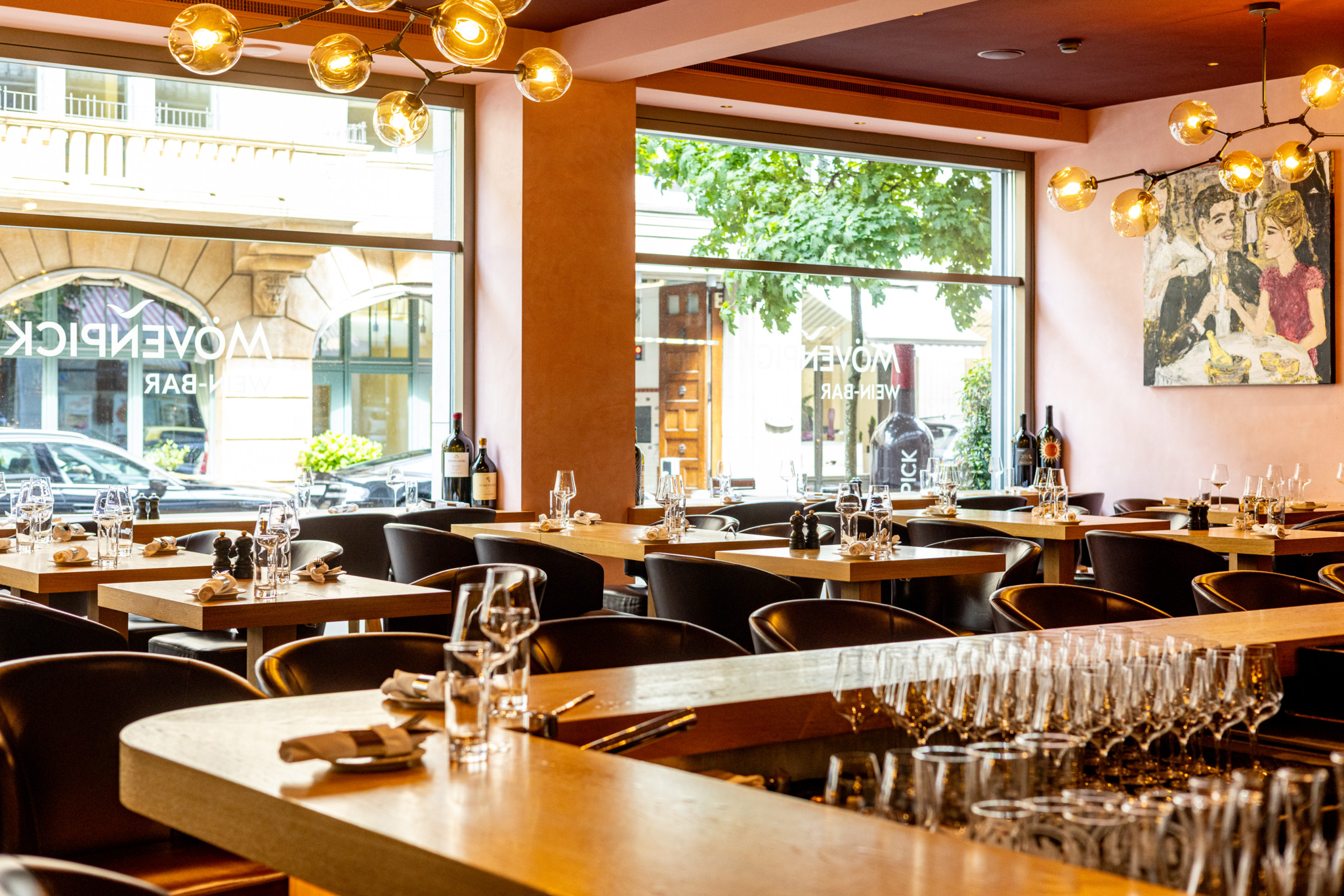 Mövenpick Wein-Bar: Mehr als nur Wein – warum diese Bar ein unterschätztes Restaurant ist
