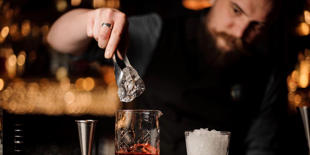 Barkeeper-im-Interview-Wir-wollen-ganze-Eisw-rfel-ohne-Riss-servieren-die-langsam-schmelzen-