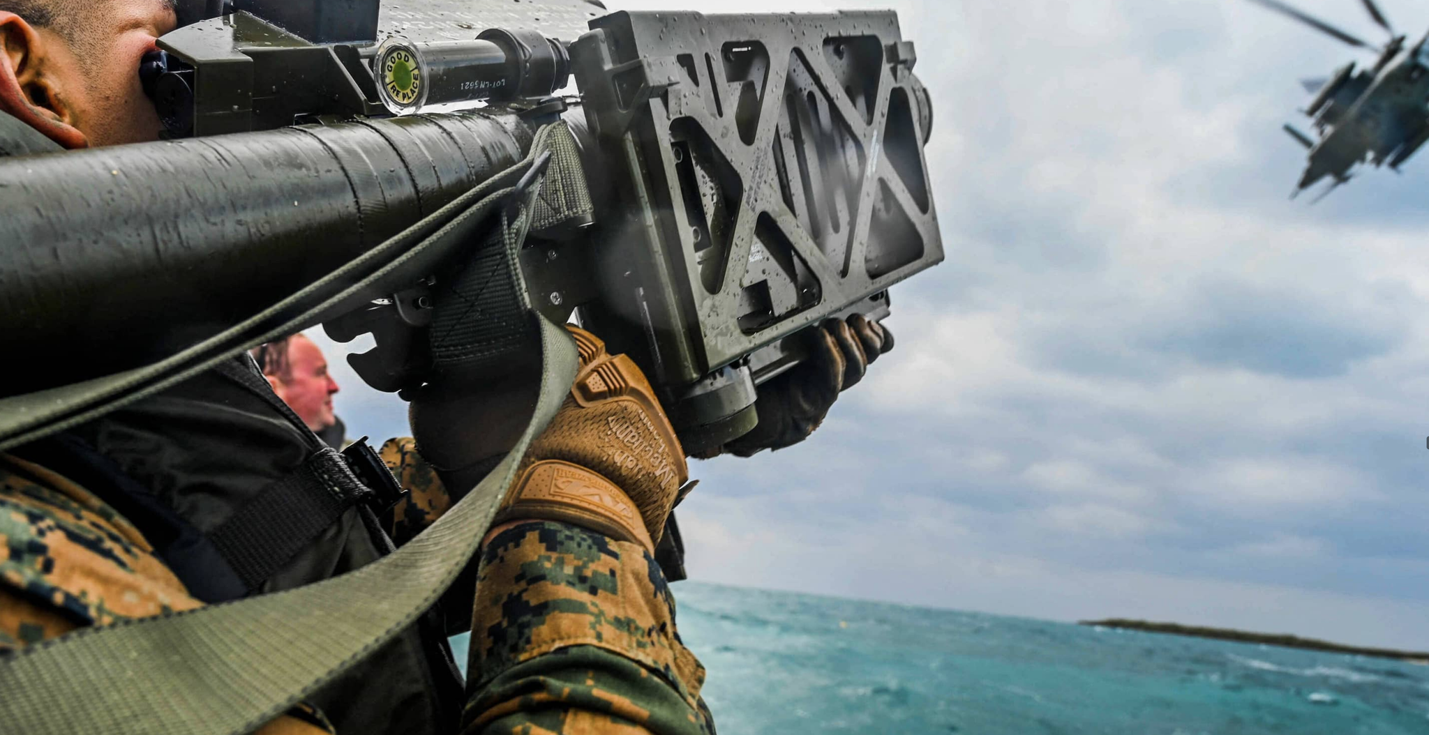 Nach den Oryx-Zahlen haben die Angreifer bislang 13 Kampfflugzeuge und 15 Helikopter verloren: Ein US-Soldat mit einer Stinger bei einer Übung.