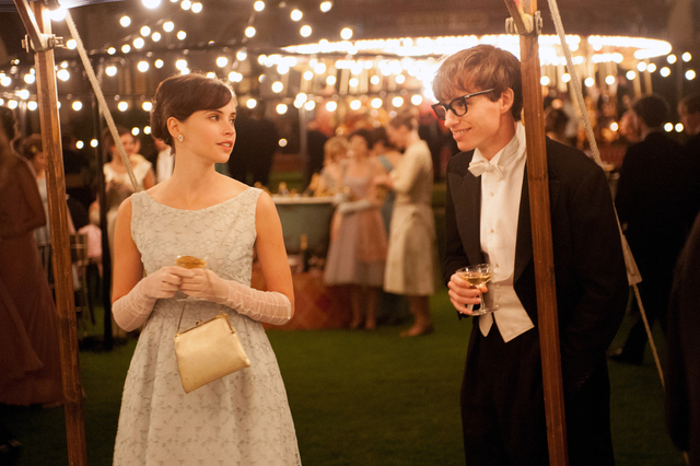 Annäherung: Stephen Hawking (Eddie Redmayne) und Jane Wilde (Felicity Jones).