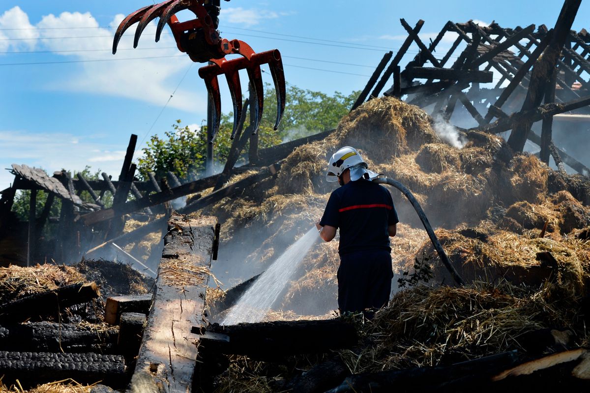 Du 9 juillet au 5 août 2017, une série de 12 incendies criminels avait mis la région broyarde en effroi, comme ici à Payerne, le 29 juillet.