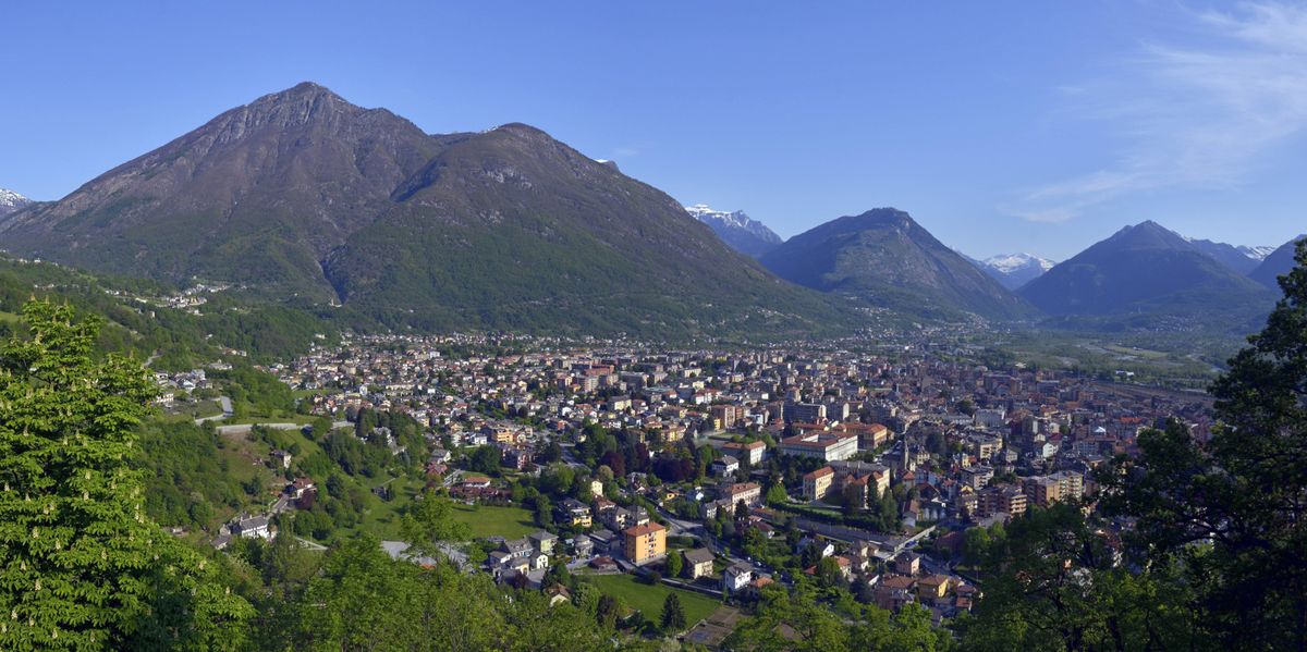 Waldbrand-im-Ossola-Tal-Rauch-aus-Italien-erreicht-das-Wallis-Bund-warnt-Bev-lkerung
