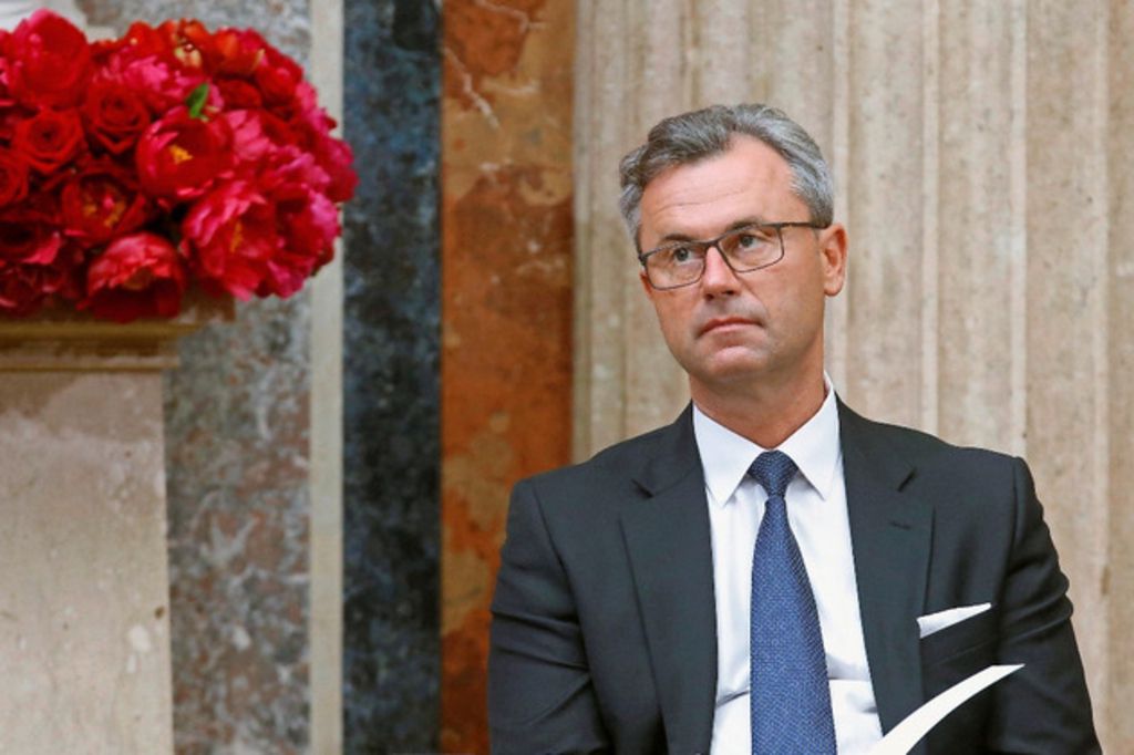 «Des camps de concentration pour réfugiés? Pas question, Herr Hofer!»