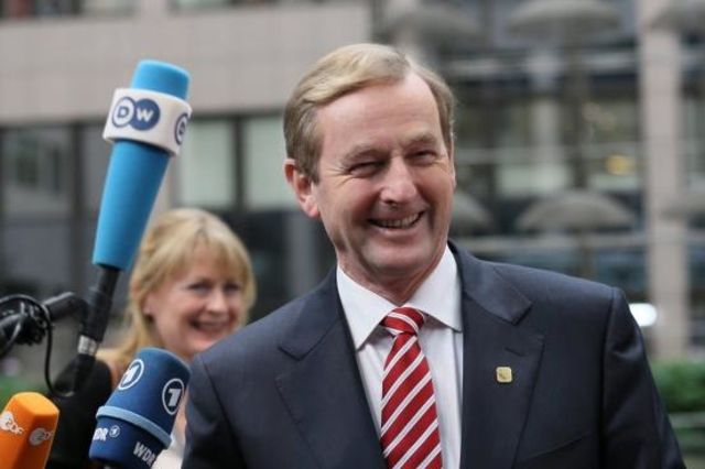 Le Premier ministre irlandais Enda Kenny marquera la fin officielle du programme d'aide par une intervention télévisée dimanche soir.