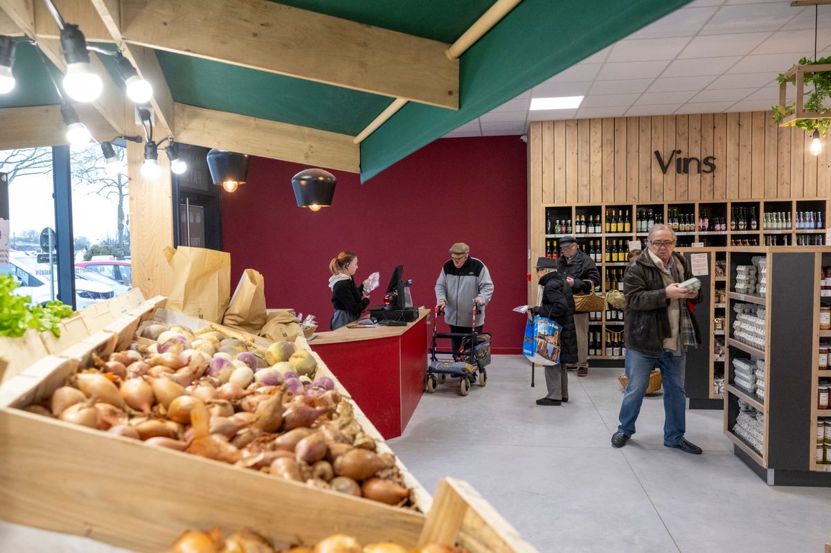 Lons-le-Saunier, le 09 février 2024, Le Marché Paysan est un concept de supermarché qui prend de l'ampleur en France. Il privilégie le circuit court et les aliments de producteurs locaux de qualité. ©Florian Cella/24H