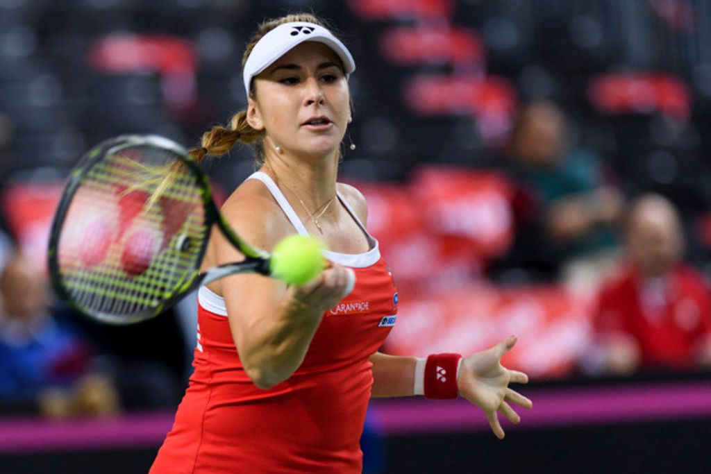 Belinda Bencic l'emporte et qualifie la Suisse