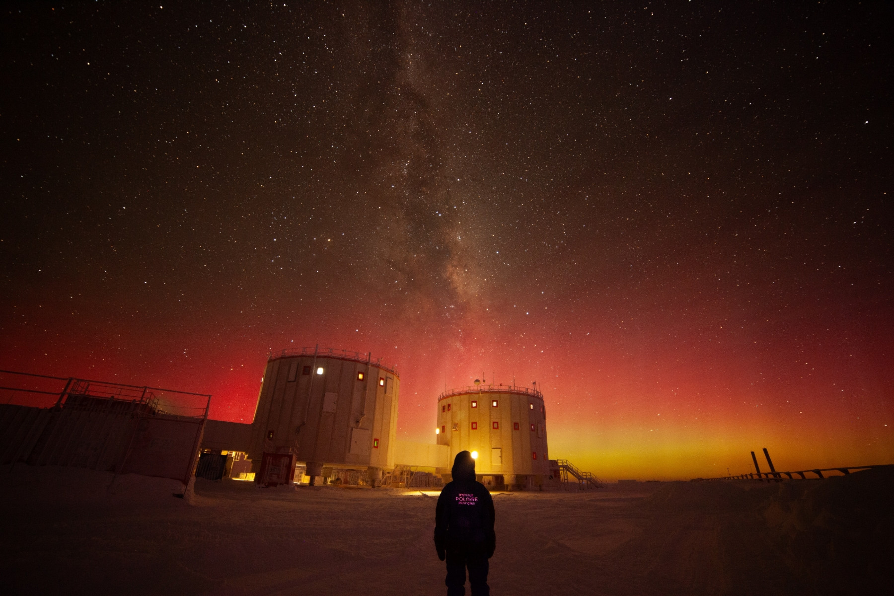 Station Concordia: Dix mois dans les glaces révèlent la face sombre de la vie en groupe