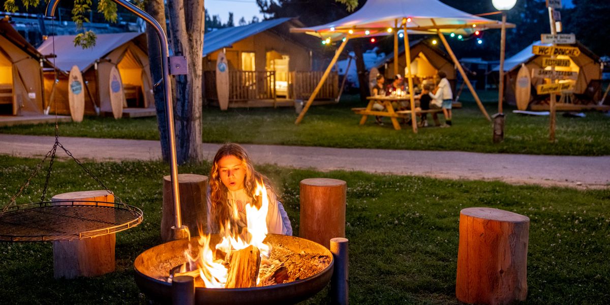 Campen-mit-Kindern-10-Tipps-Pizza-vors-Zelt-Surfwelle-nebenan-10-besondere-Campingpl-tze-in-der-Schweiz