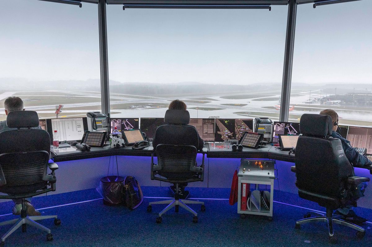 Die Skyguide hat auch während Corona Personal ausgebildet. In anderen Flugsicherungsgesellschaften in Europa fehlen wegen der Pandemie ganze Jahrgänge an Nachwuchs. Das sorgt für Personalprobleme.