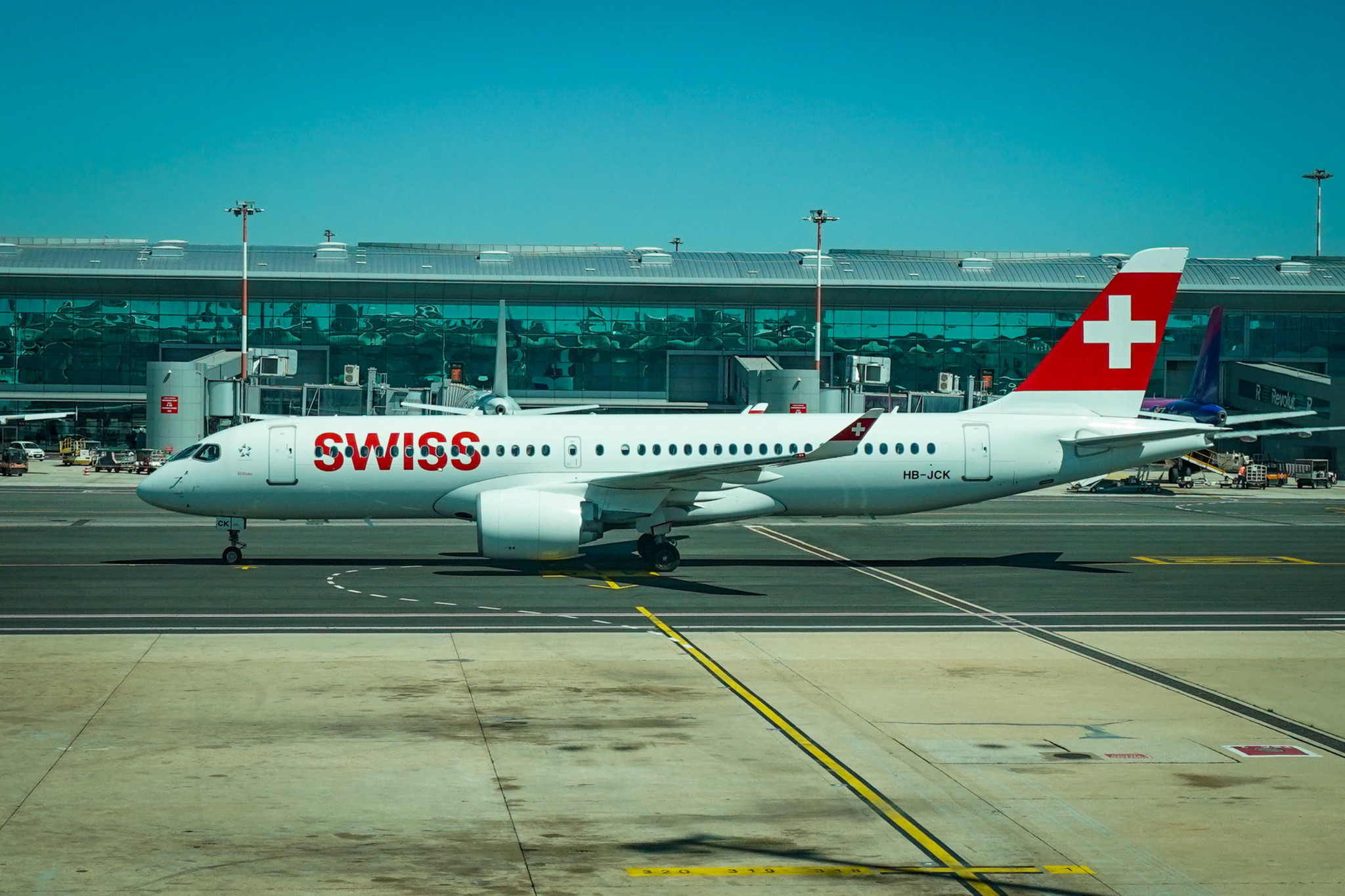 Mehrere Verletzte: Swiss-Flug in Delhi nach Triebwerksproblem evakuiert