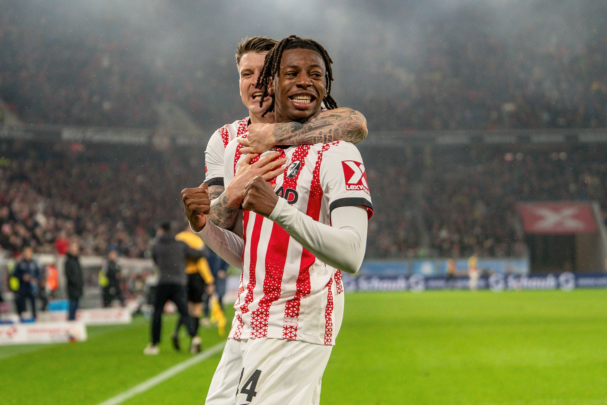 Second consecutive Bundesliga goal: Manzambi scores as Freiburg win, HSV celebrate first win in weeks while down a man