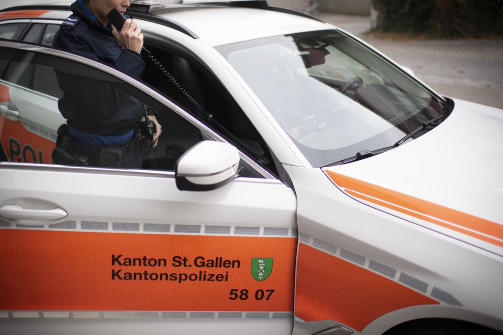 Voiture de la police cantonale valaisanne